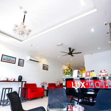 Lux Hotel Teluk Intan Exterior photo