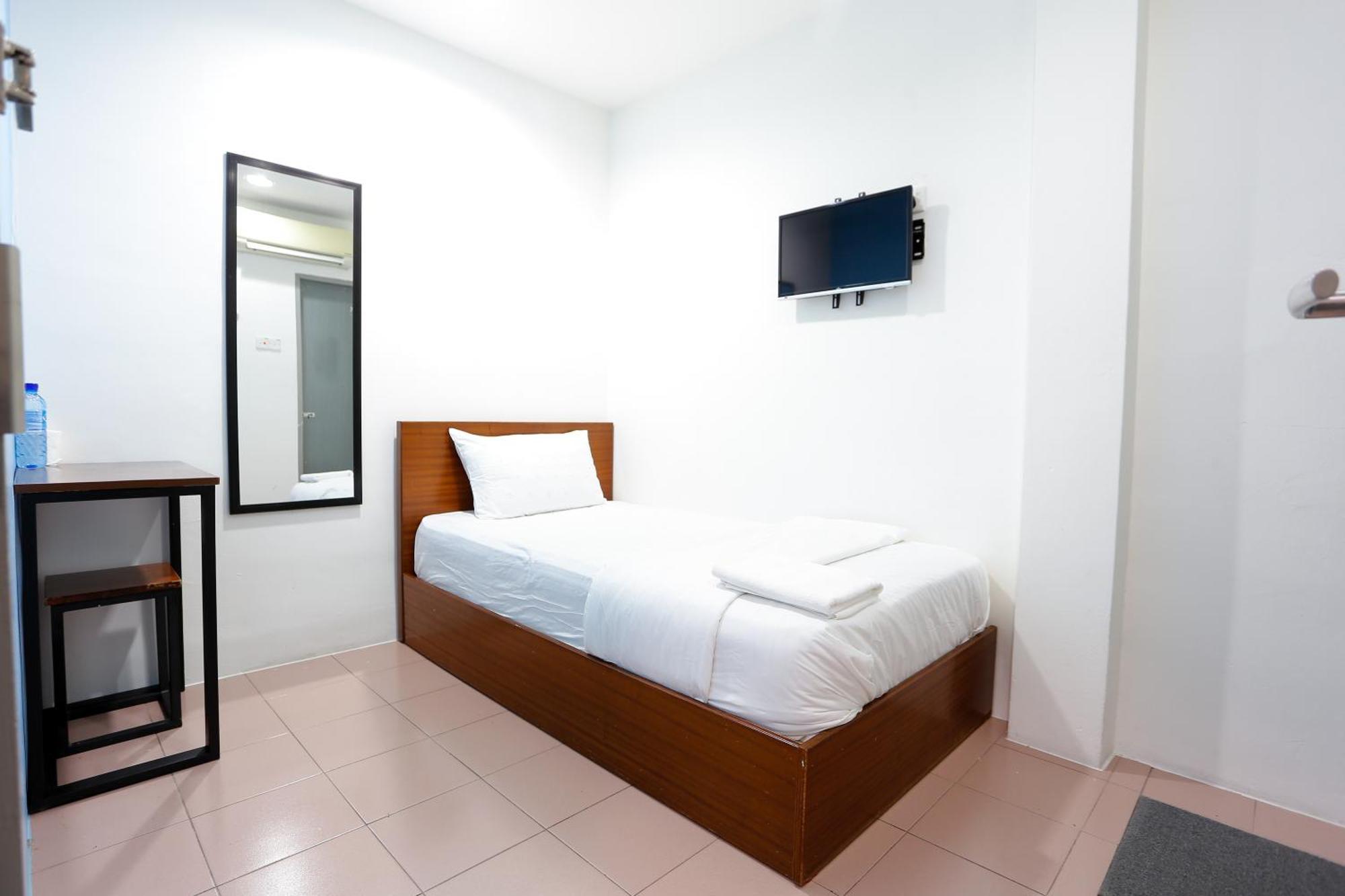 Lux Hotel Teluk Intan Exterior photo