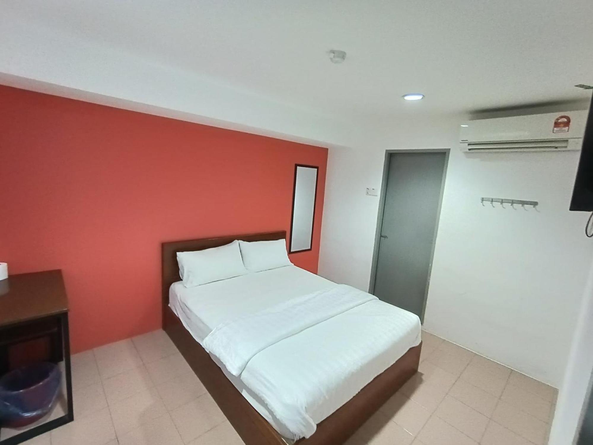 Lux Hotel Teluk Intan Exterior photo
