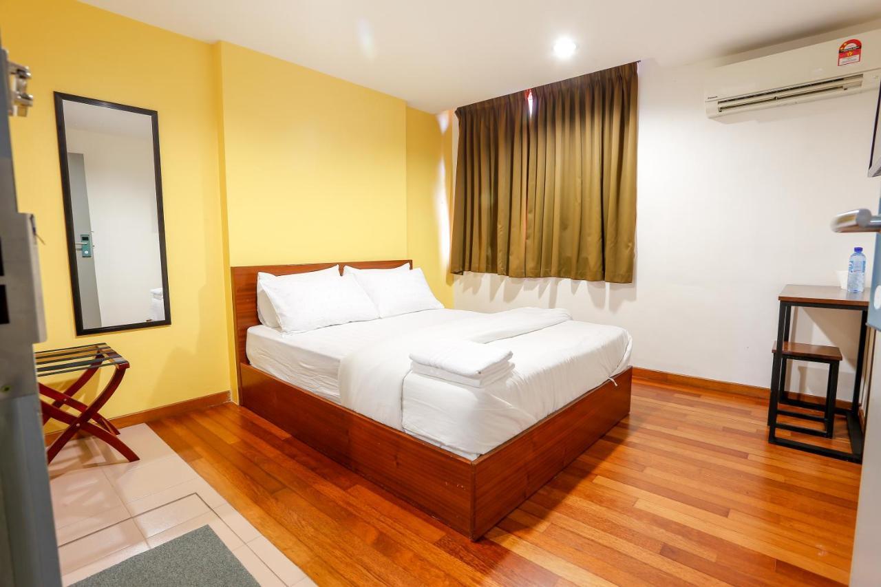 Lux Hotel Teluk Intan Exterior photo