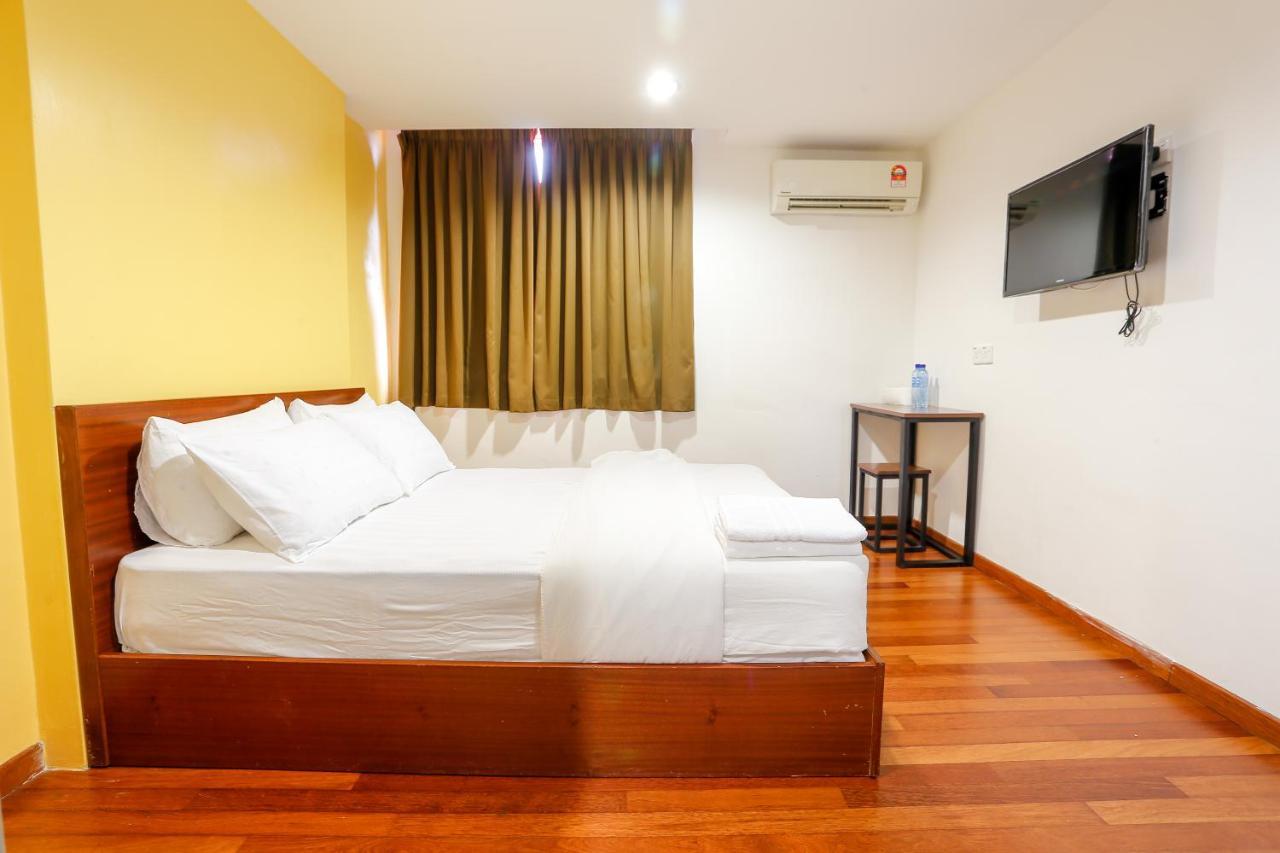Lux Hotel Teluk Intan Exterior photo