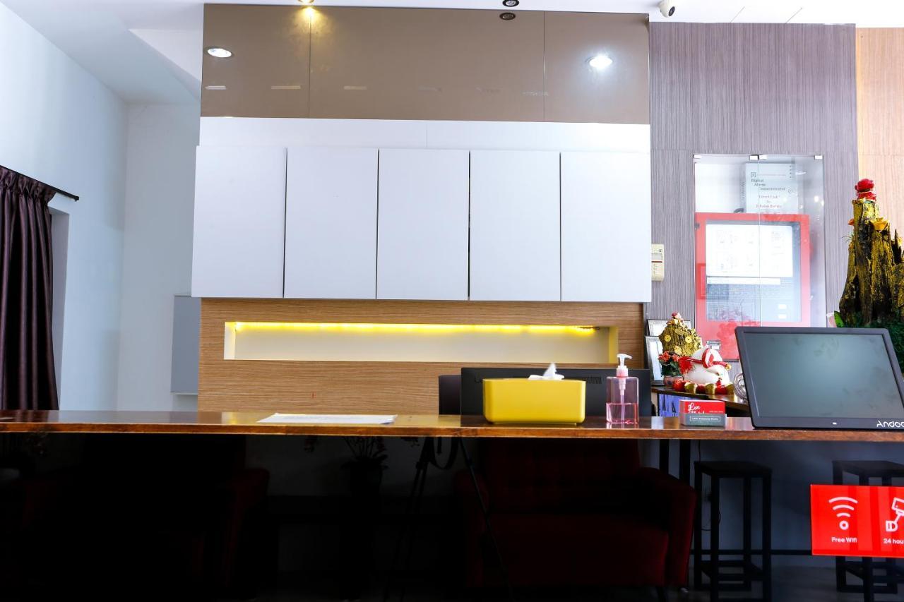 Lux Hotel Teluk Intan Exterior photo